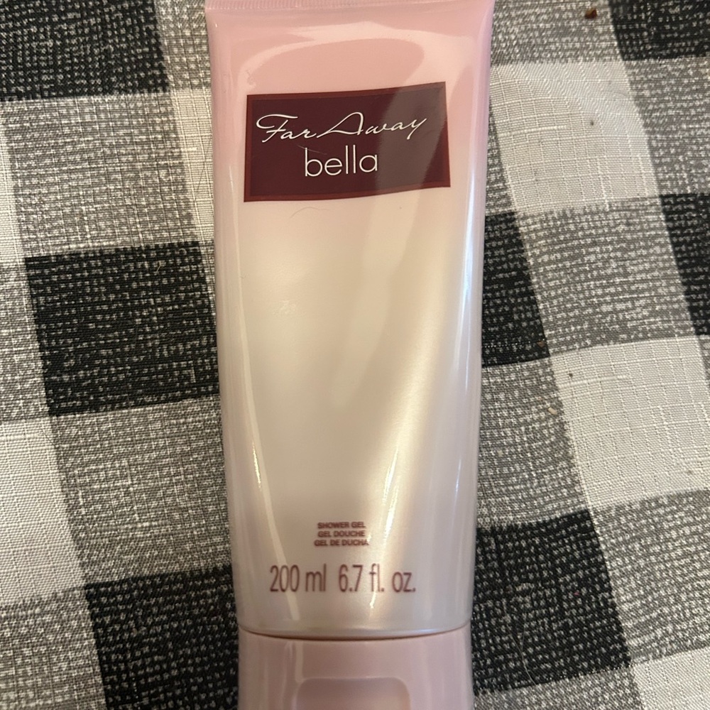 Avon Far Away Bella Shower Gel.
Rare Find